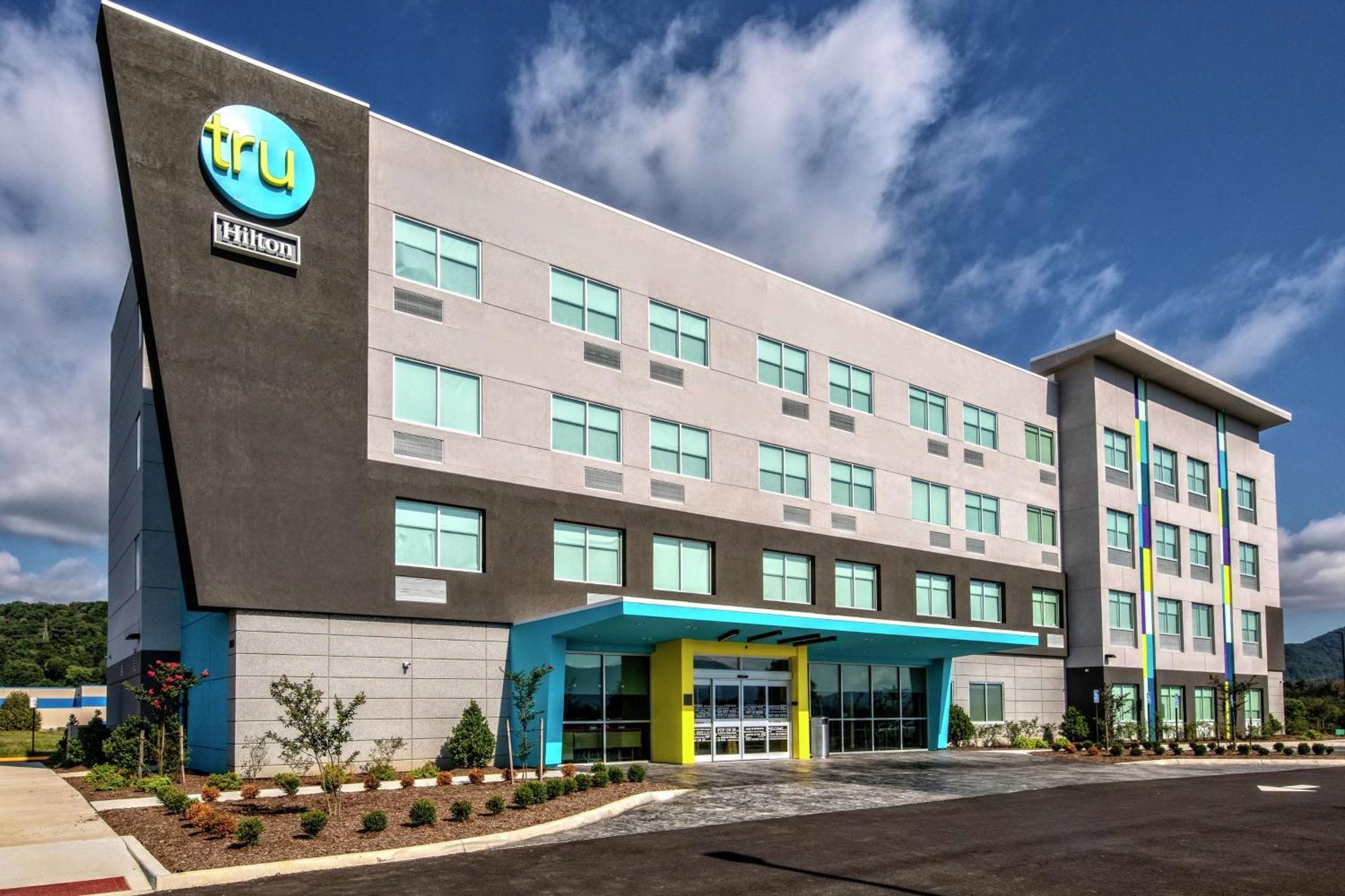 Tru By Hilton Roanoke Hollins Hotel Exterior foto